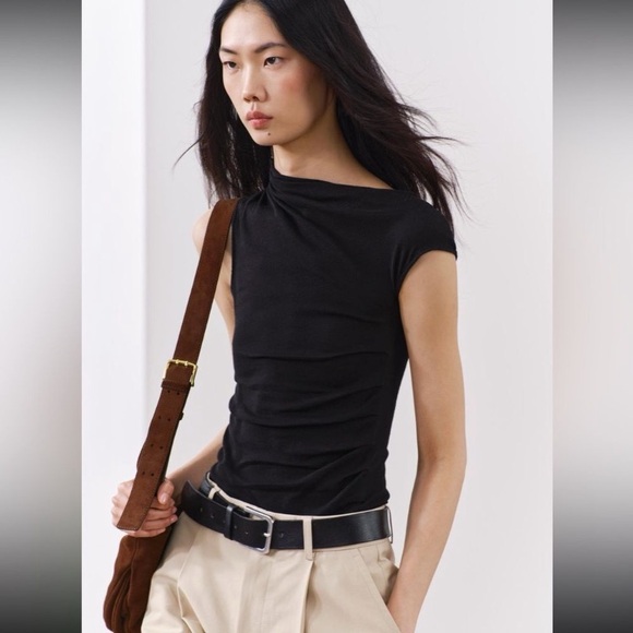 Zara Black Top - Picture 2 of 4